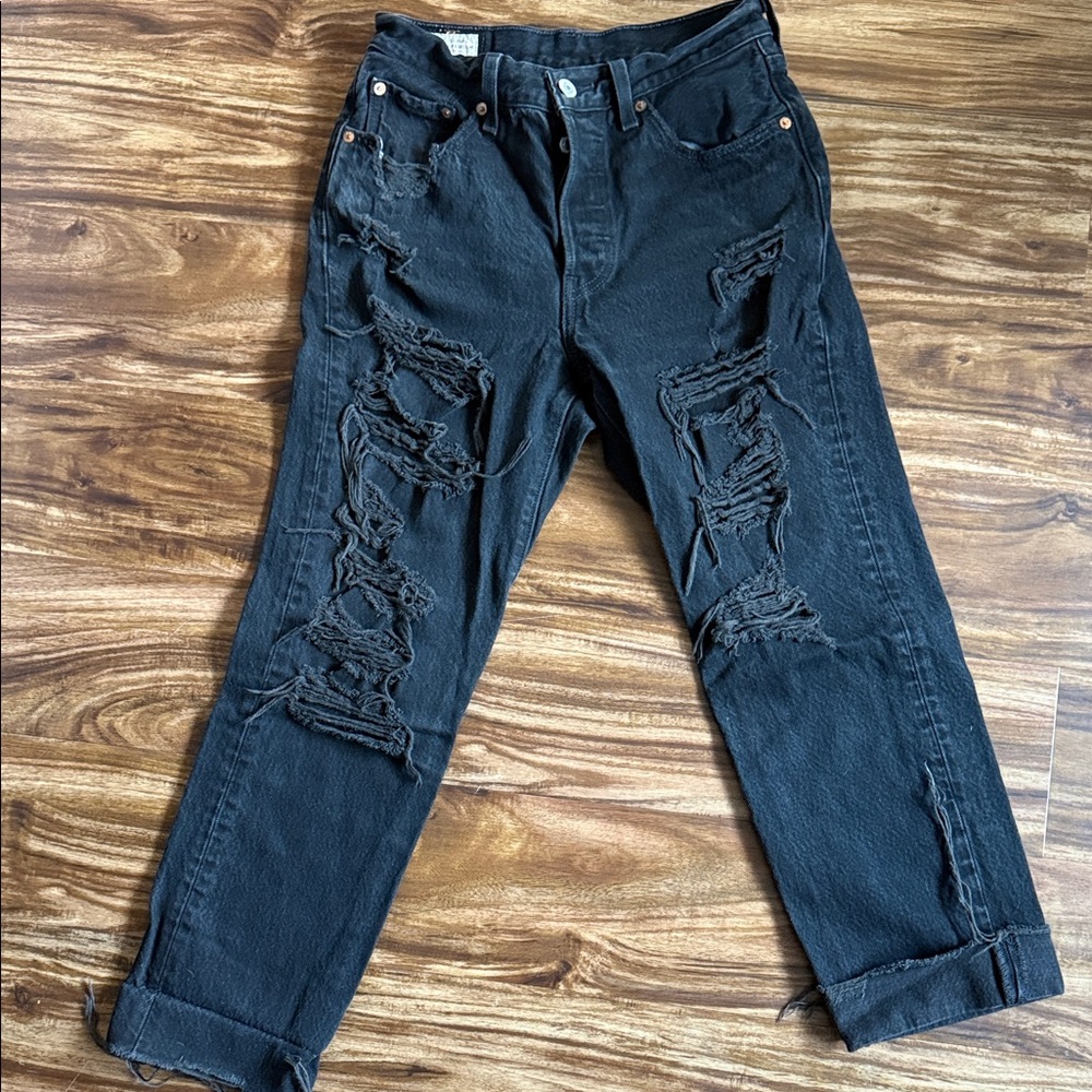 Women’s Levi’s 501 Distressed Black Jeans 25x26